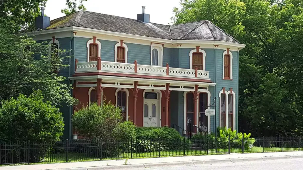 Sagging Roof