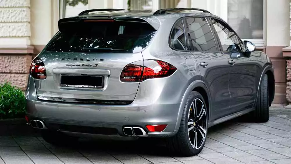 Interior Features of Porsche Cayenne