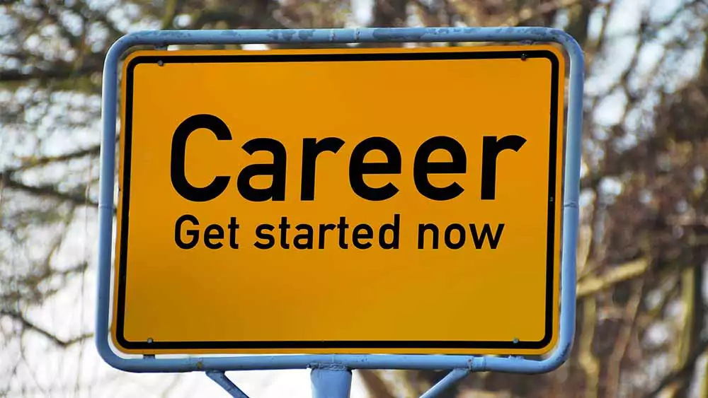 How Education Helps to Choose the Right Career